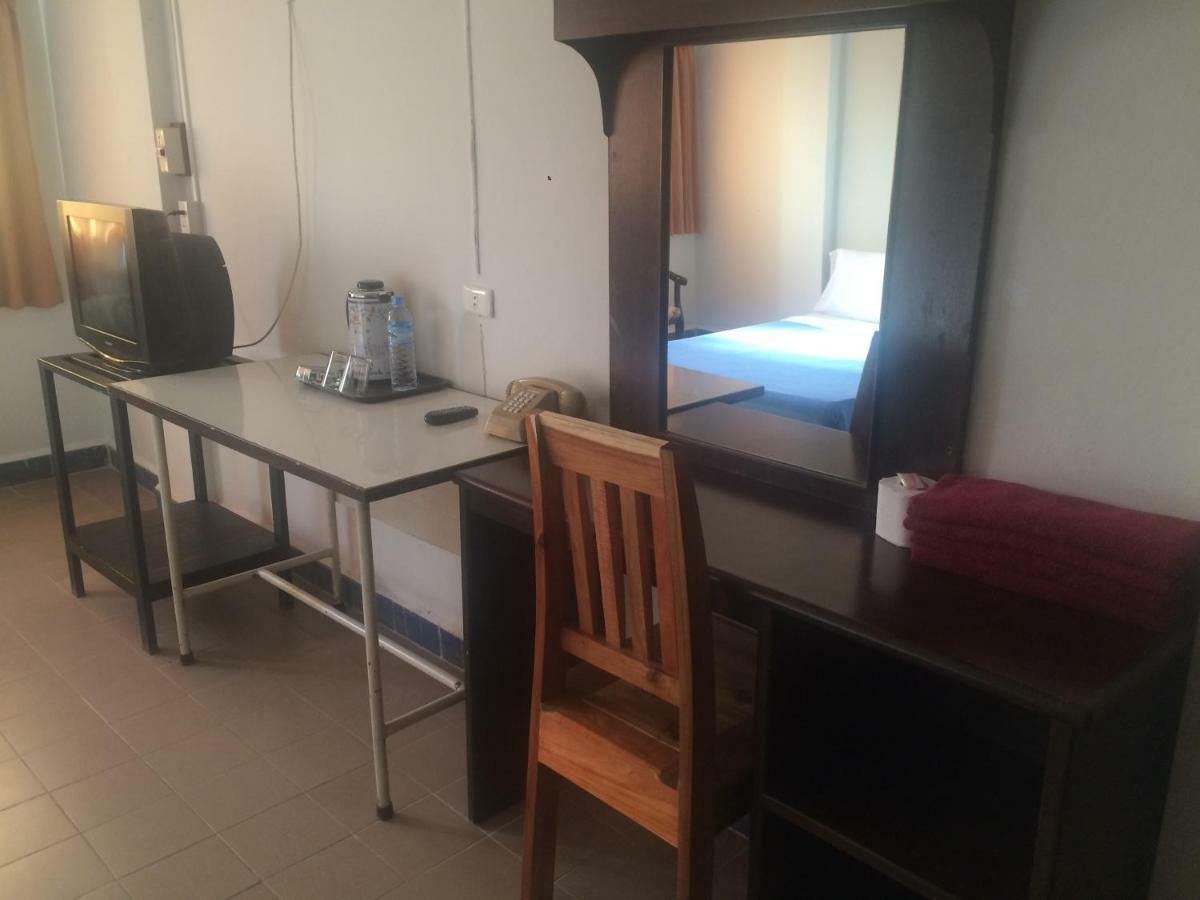 Thairungruang Hotel Surat Thani Dış mekan fotoğraf