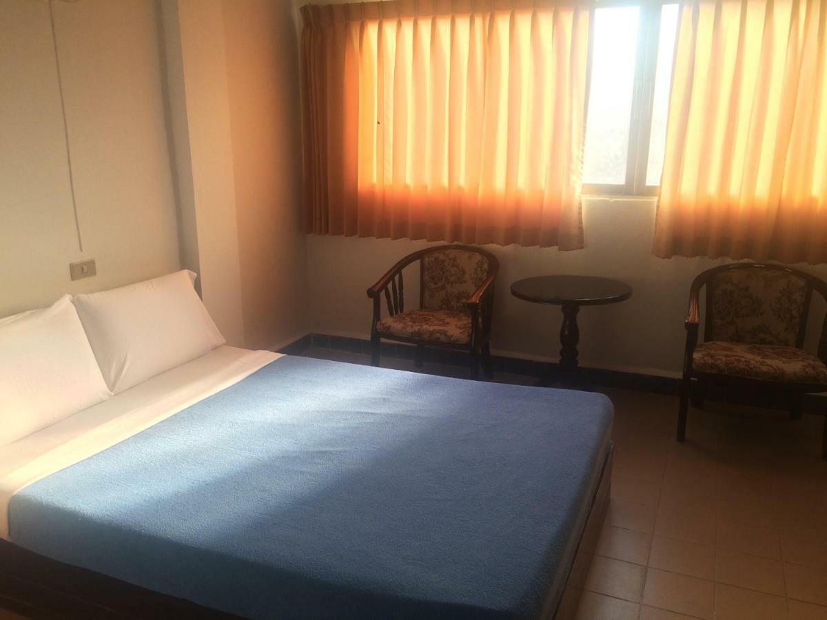 Thairungruang Hotel Surat Thani Dış mekan fotoğraf