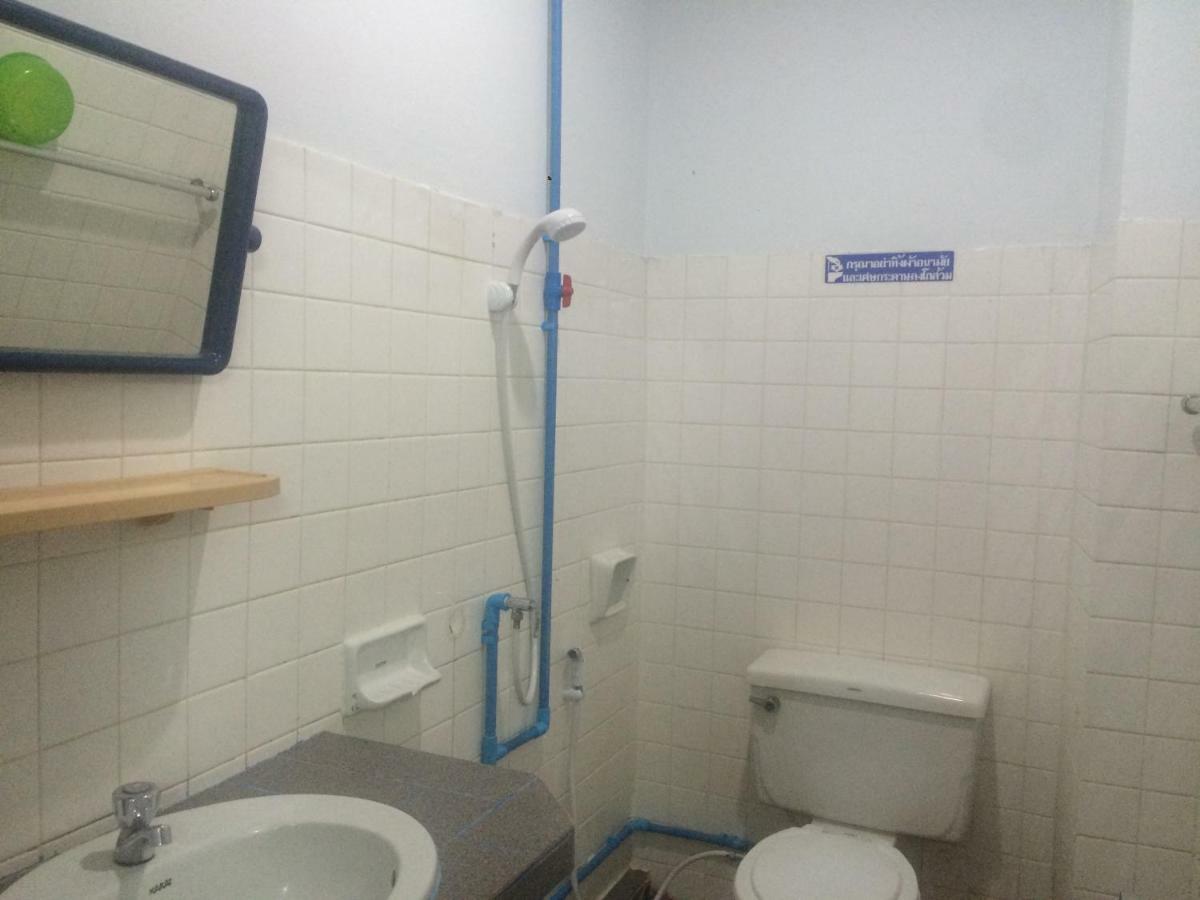 Thairungruang Hotel Surat Thani Dış mekan fotoğraf