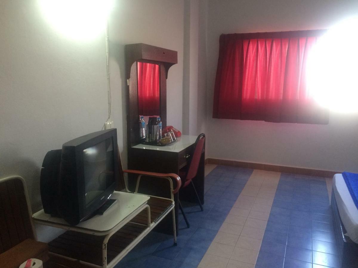 Thairungruang Hotel Surat Thani Dış mekan fotoğraf