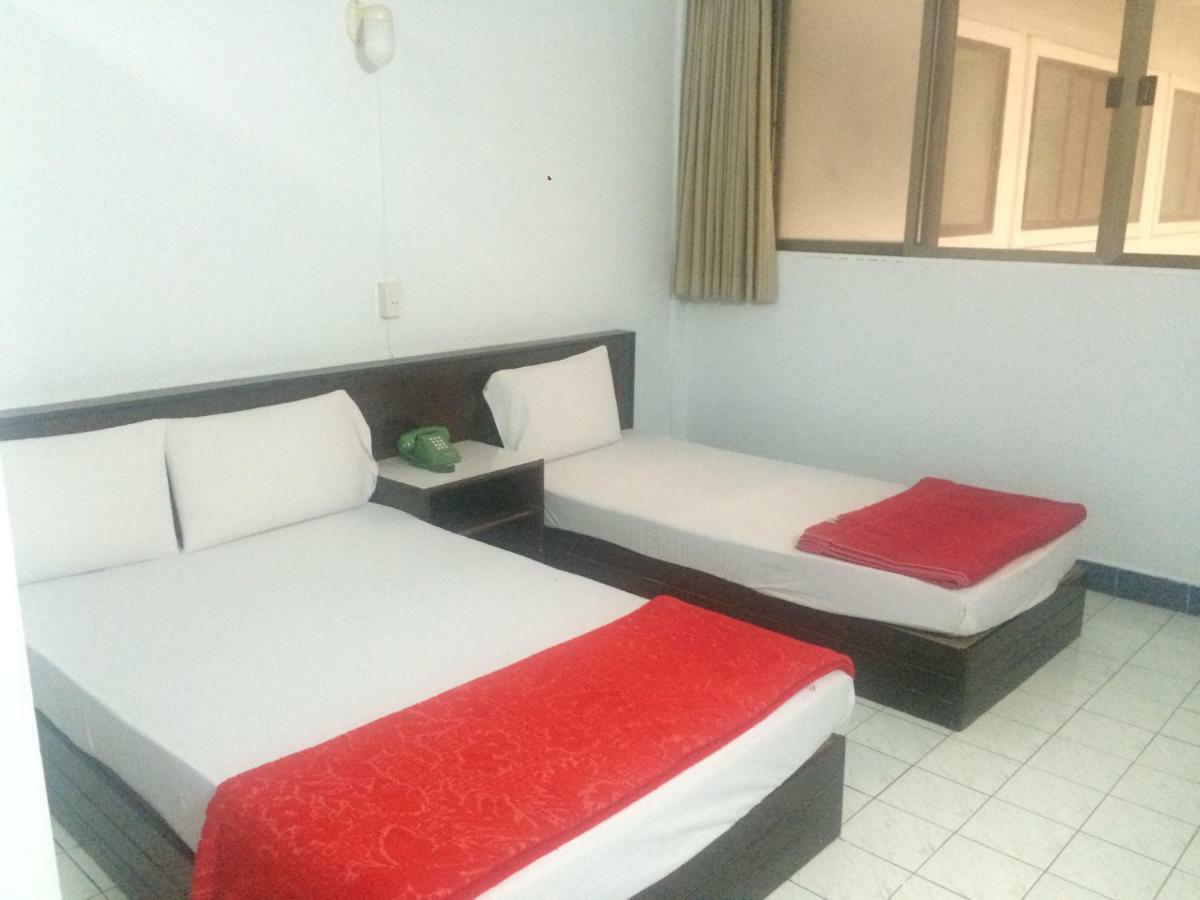 Thairungruang Hotel Surat Thani Dış mekan fotoğraf