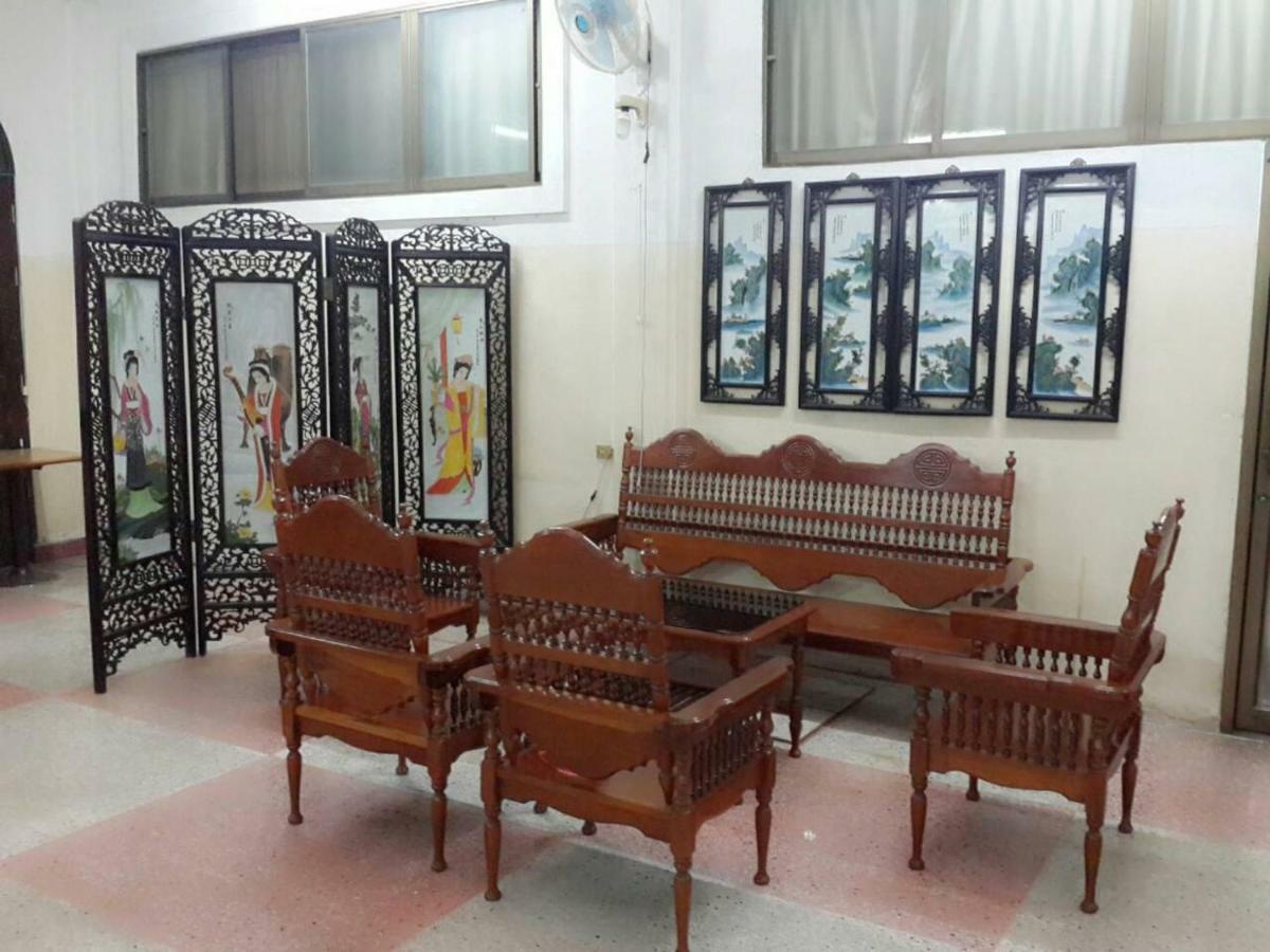 Thairungruang Hotel Surat Thani Dış mekan fotoğraf